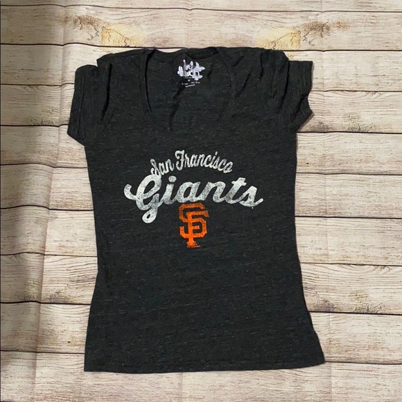Tops - SF giants tshirt